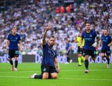 IM体育官网-意大利国家德比再现，传统对决引发全球热议