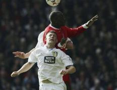 IM Sport-包含利兹联主场告捷，保持榜首位置不动摇的词条