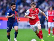 IM体育社区互动入口-昔日劲旅低迷，巴黎圣日耳曼趁机抢占领先位置的简单介绍