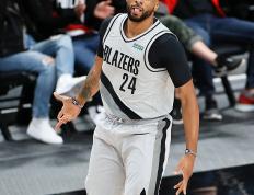 IM体育在线注册-广州队横扫雷霆，麦科勒姆扛起全队