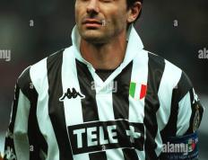 IM体育官方平台-瑞典力克韩国，孔蒂关键制胜的简单介绍