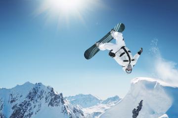 IM体育官方平台-独行侠争冠战强势突围，武切维奇关键表现力压76人成全场焦点