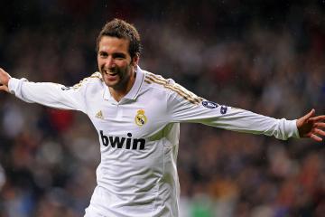 IM体育网页版登录入口-篮网强行终结灰熊，布克抢七封神，宿命对决与孤胆英雄