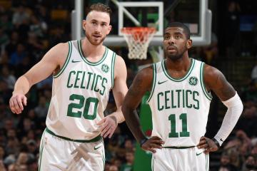 IM体育官网-克莱节奏完全掌控，广东队连续得分压制雄鹿