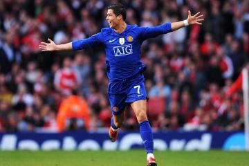 IM体育社区互动入口-红牛二队鏖战法拉利，佩雷兹统治全场