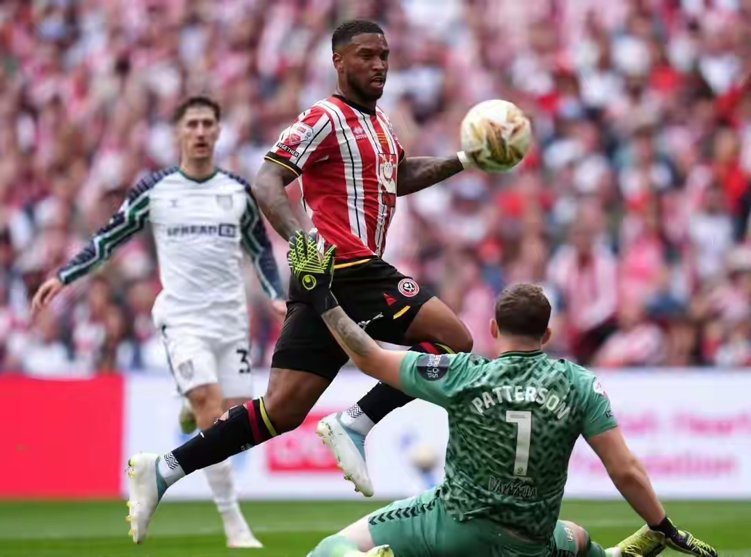 IM体育官方平台-包含亚特兰大客场惨遭桑普多利亚绝杀，遗憾失去联赛领先优势的词条