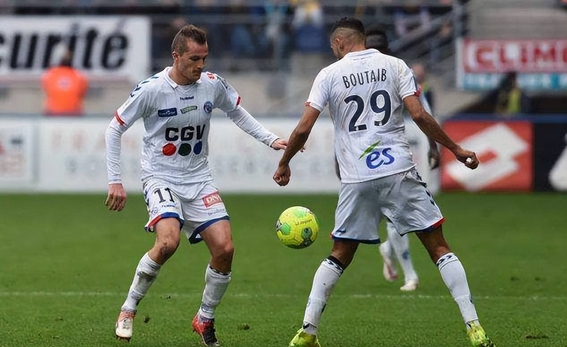 IM体育数据分析平台-阿雅克肖主场不敌亚眠，保级压力加大的简单介绍