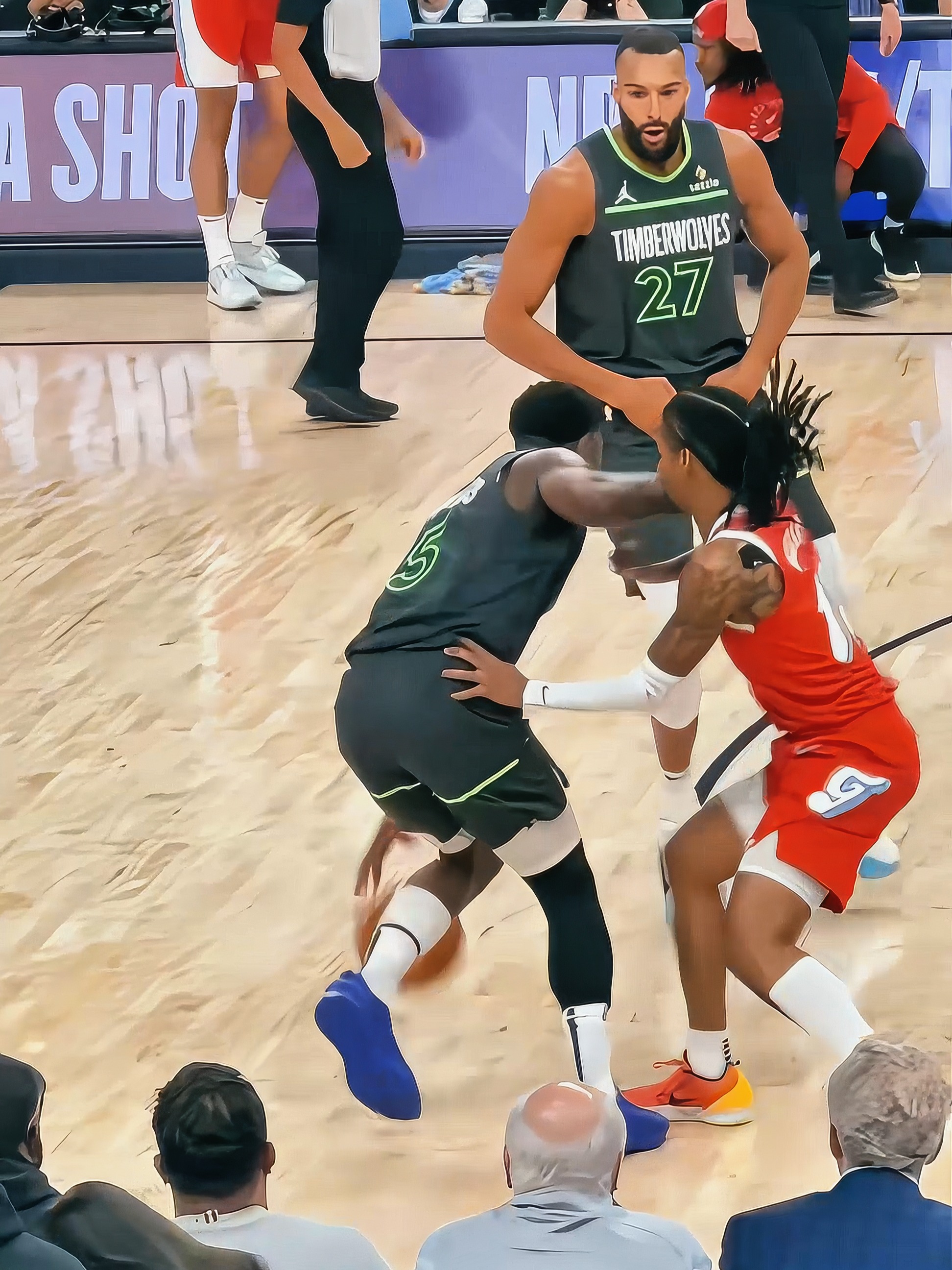 IM体育官方网站-包含爵士强势步行者,戈贝尔送出助攻的词条