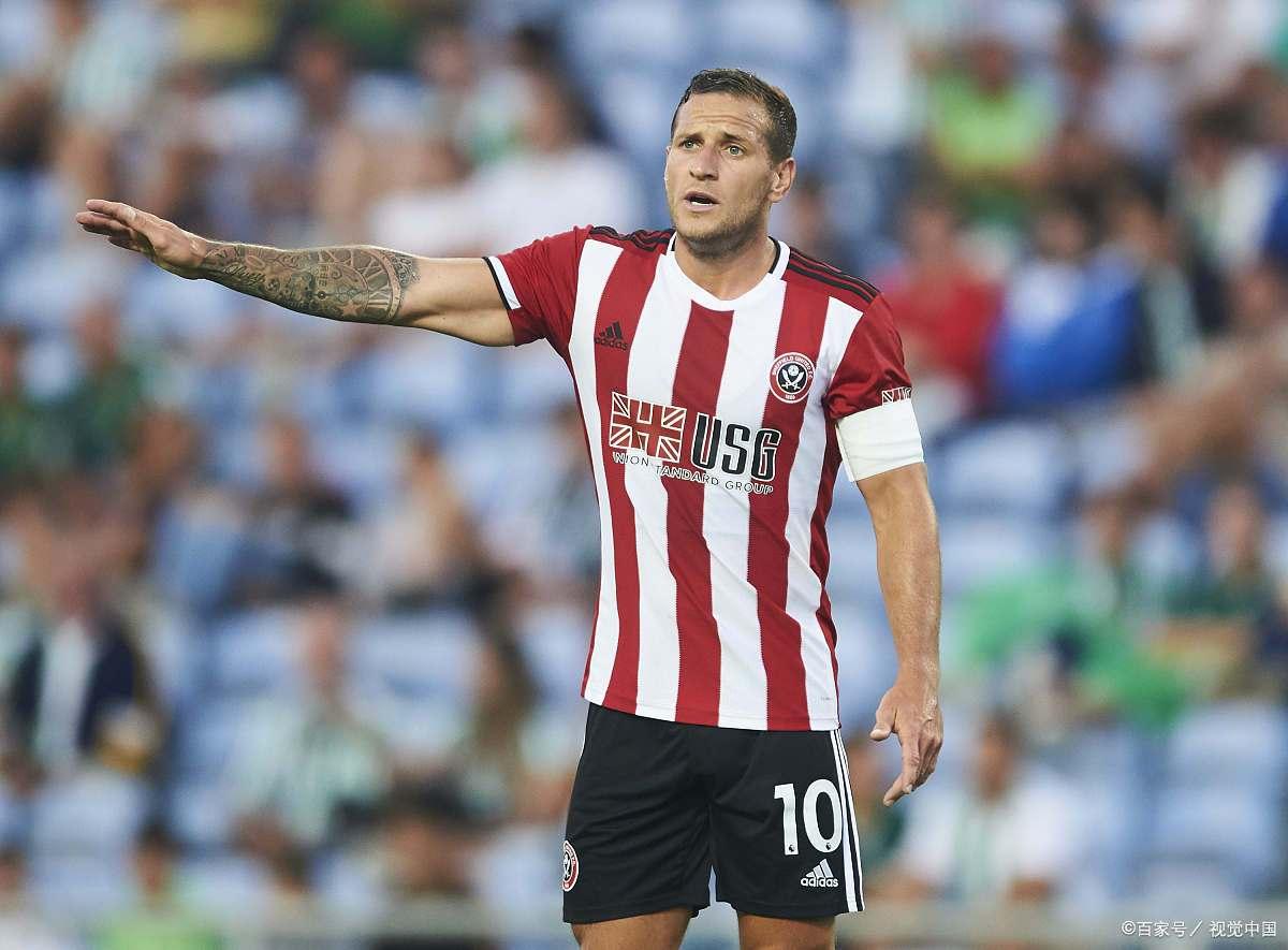 IM体育-包含米尔沃尔士气高涨，球队展现出强大实力抢占先机！的词条