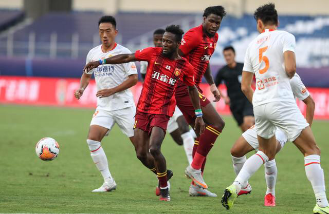 IM体育官方网站-河北华夏幸福客场大胜，实现三连胜迎来好状态的简单介绍