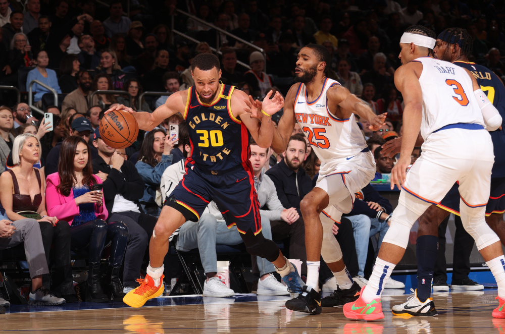 IM体育官方网-关于鹈鹕完胜美国男篮，詹姆斯绝境逆转的信息