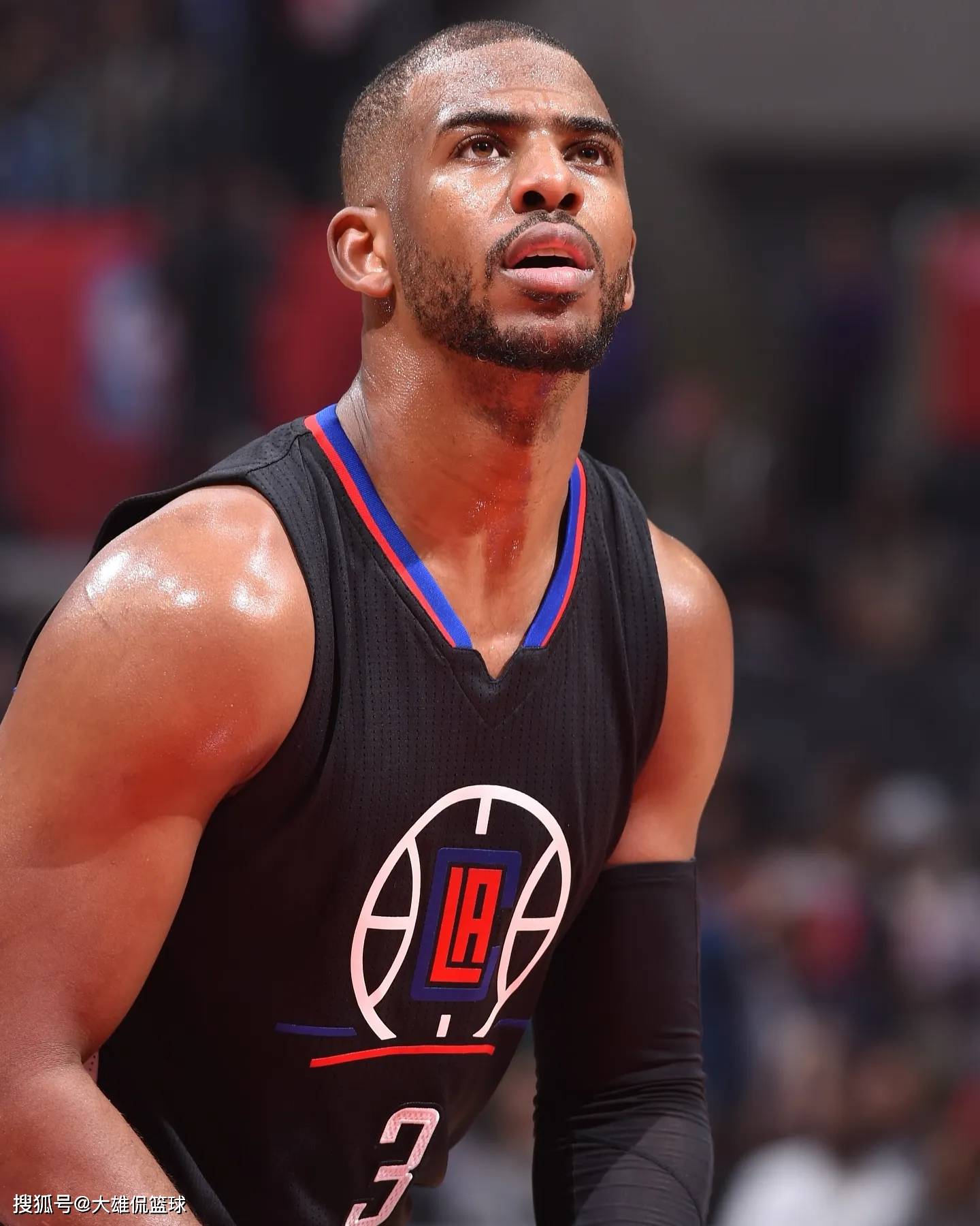 IM体育-马刺翻盘太阳,保罗扛起全队