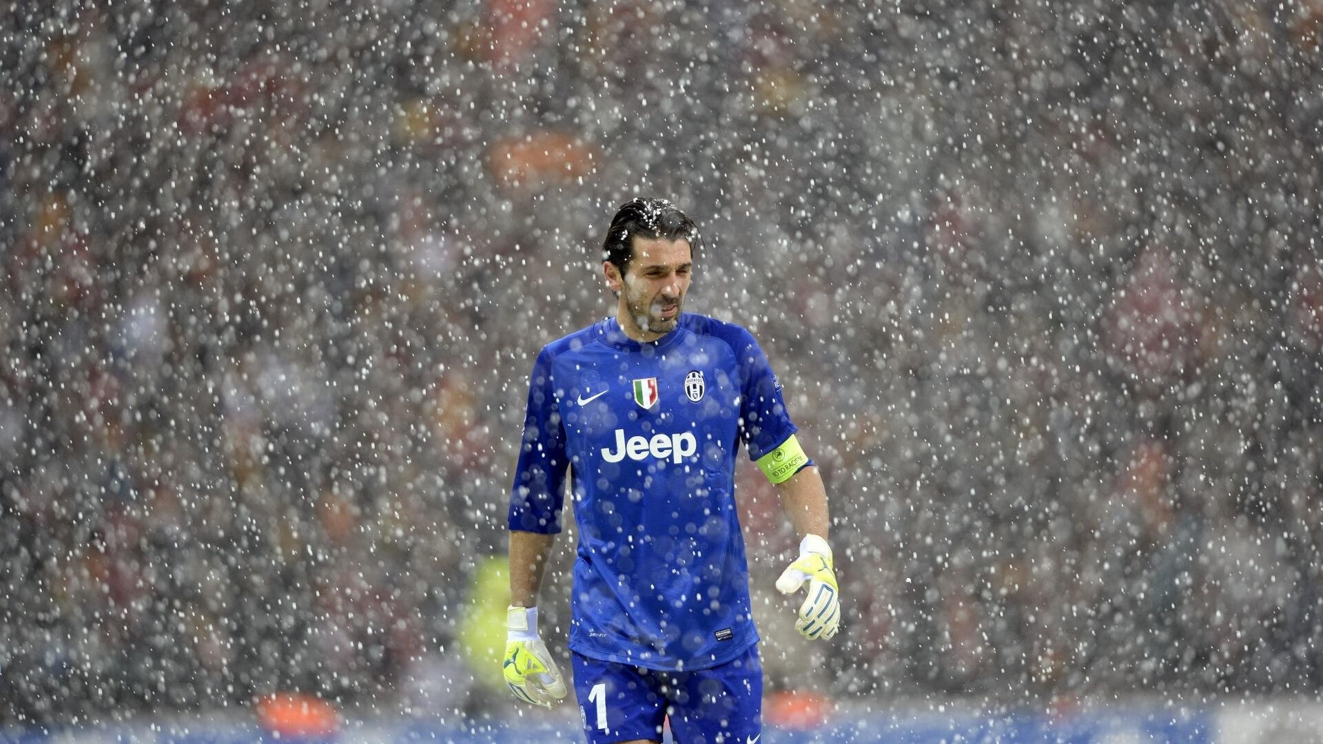 IM体育app-年度焦点之战之夜，哈利伯顿关键节点连续得分，书写传奇时刻