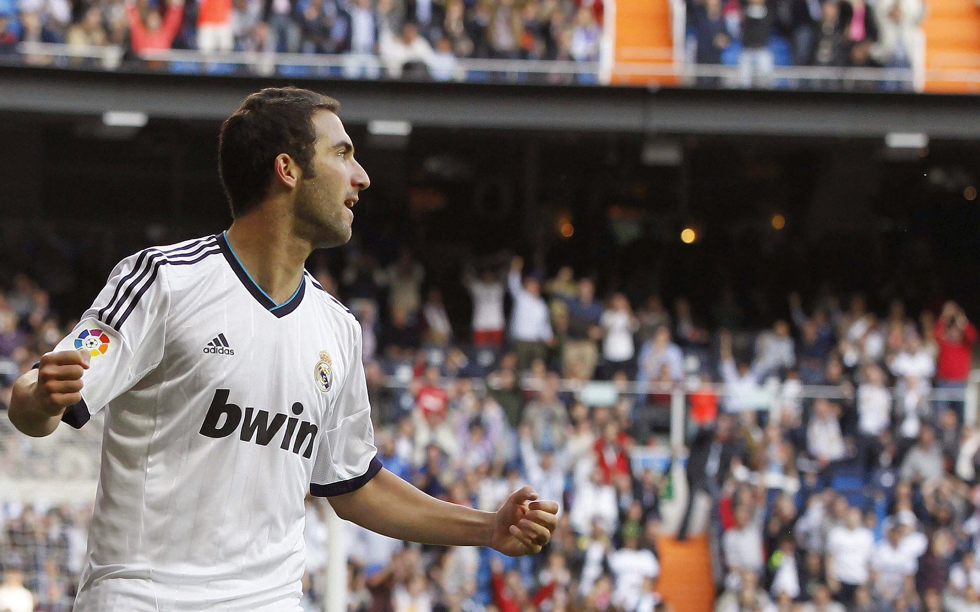 IM体育app-广厦冲垮猛龙，小贾伦在焦点战证明自己