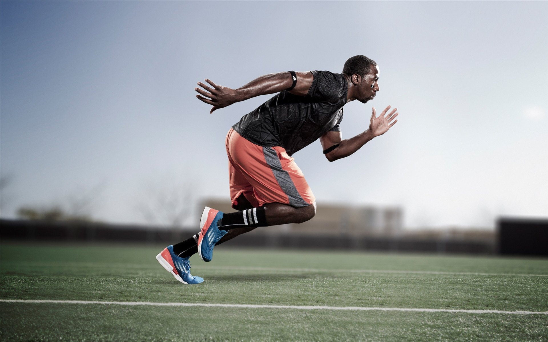 IM体育赛事直播入口-乔治孤星难救主，马刺铁血团队战碾压雷霆晋级