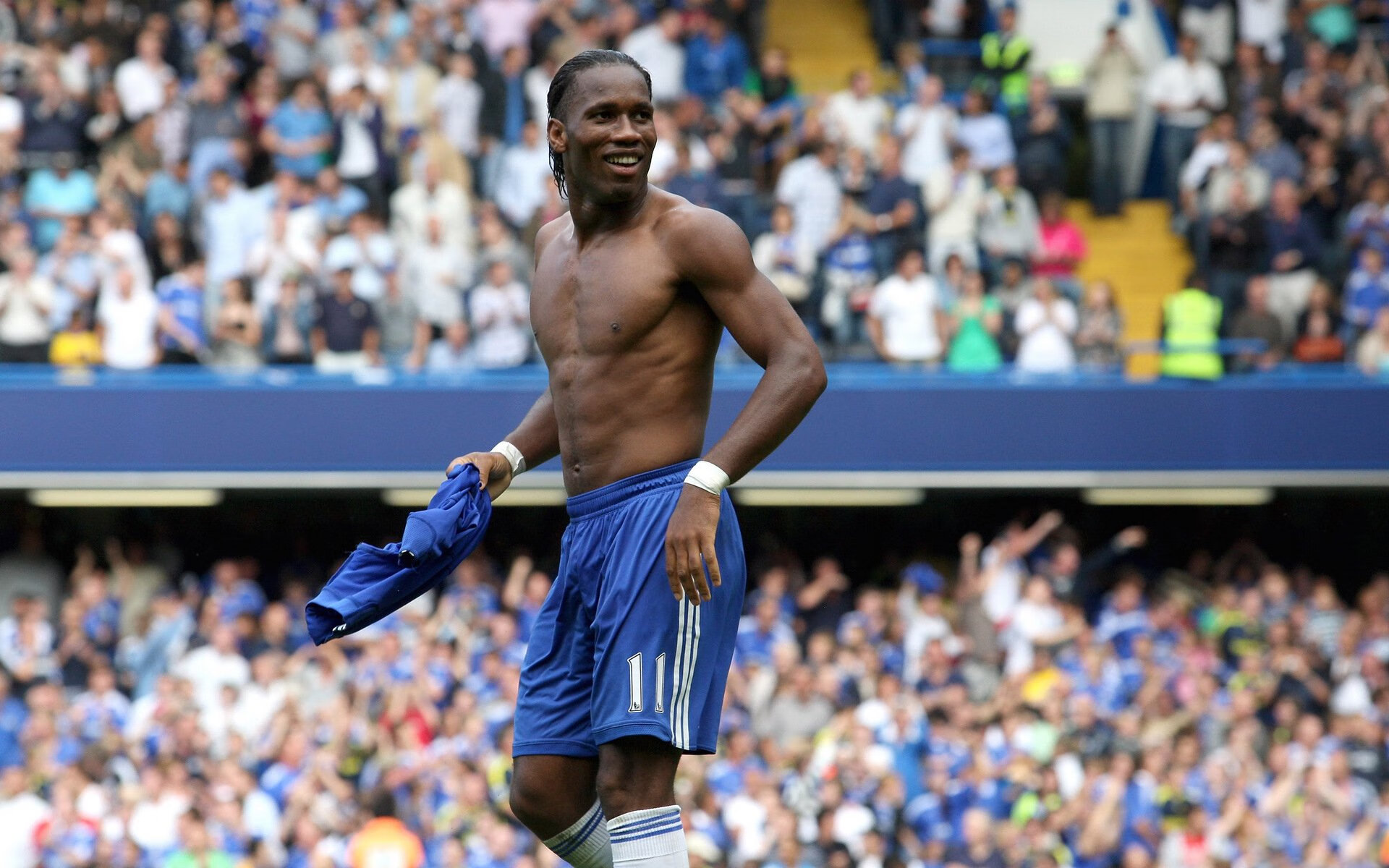 IM体育赛事直播入口-意甲焦点战之夜，浓眉关键回合不手软